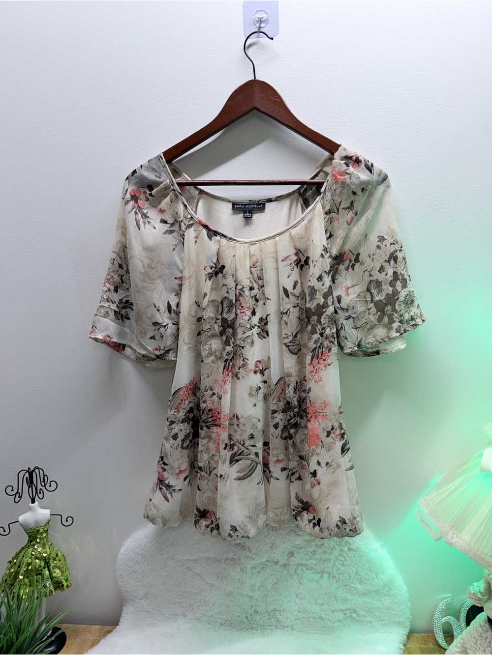 Sarah Michelle Cream Floral Scoop-Neck Peasant Dressy Summer Dreamy Blouse 👚